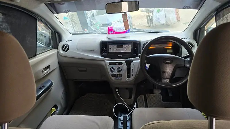 daihatsu-mira-2012-big-3