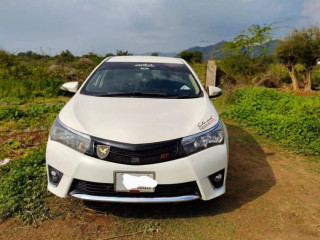 toyota-corolla-altis-x-manual-16