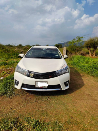 toyota-corolla-altis-x-manual-16-big-0