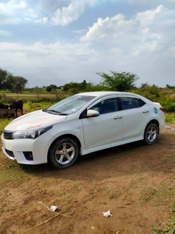 toyota-corolla-altis-x-manual-16-big-1