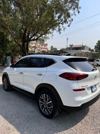 hyundai-tucson-hybrid-signature-big-3