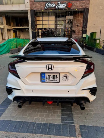 honda-civic-oriel-big-0