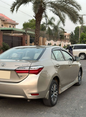 toyota-corolla-altis-16-x-cvt-i-big-1