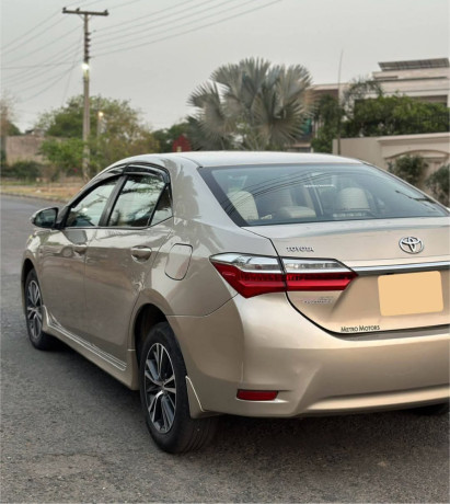 toyota-corolla-altis-16-x-cvt-i-big-4