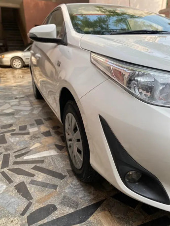 toyota-yaris-sedan-gli-mt-13-big-1