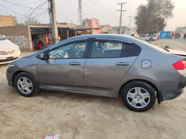 honda-city-12l-mt-big-1