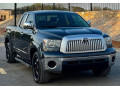 toyota-tundra-57i-small-0