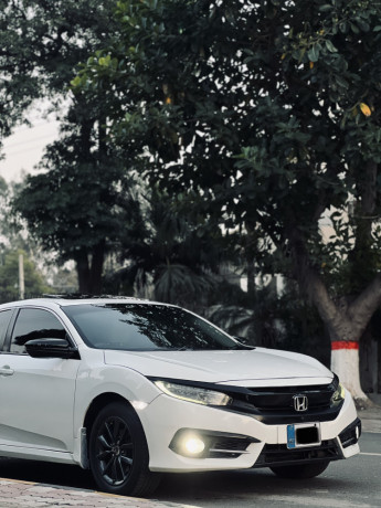 honda-civic-ug-2018-big-1