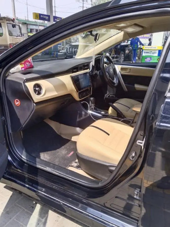 toyota-corolla-altis-16-x-cvt-i-big-1
