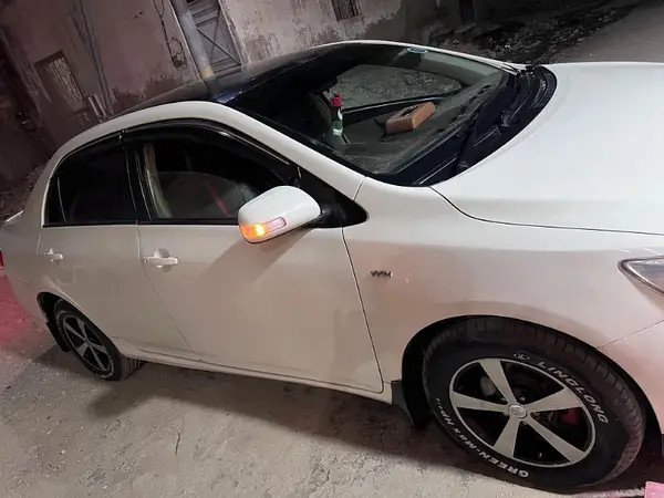 toyota-corolla-xli-2011-big-1