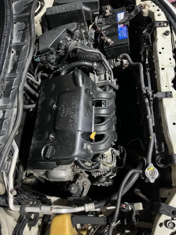 toyota-corolla-xli-2011-big-7