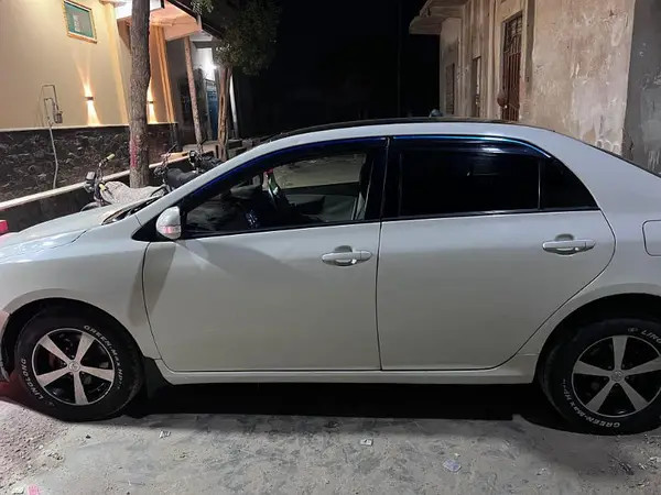 toyota-corolla-xli-2011-big-2