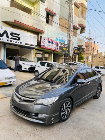honda-civic-vti-oriel-prosmatec-2009-geniune-big-2