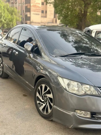 honda-civic-vti-oriel-prosmatec-2009-geniune-big-8