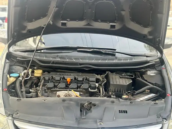 honda-civic-vti-oriel-prosmatec-2009-geniune-big-6