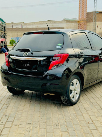 toyota-vitz-f-safety-edition-ii-big-4