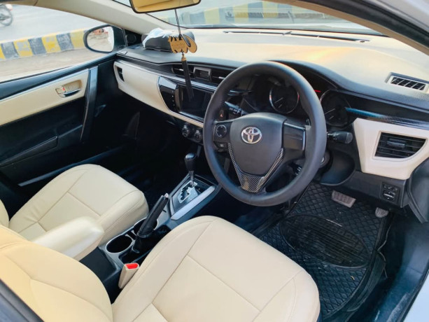 toyota-corolla-altis-x-cvt-i-18-big-7