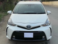 toyota-prius-alpha-2018-small-1