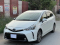 toyota-prius-alpha-2018-small-3