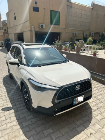 toyota-corolla-cross-18-hev-big-0