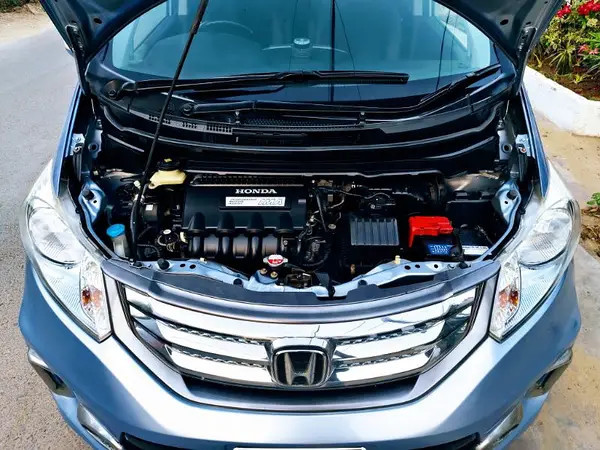honda-freed-g-aero-highway-sensing-model-201217-b2b-sky-blue-big-13