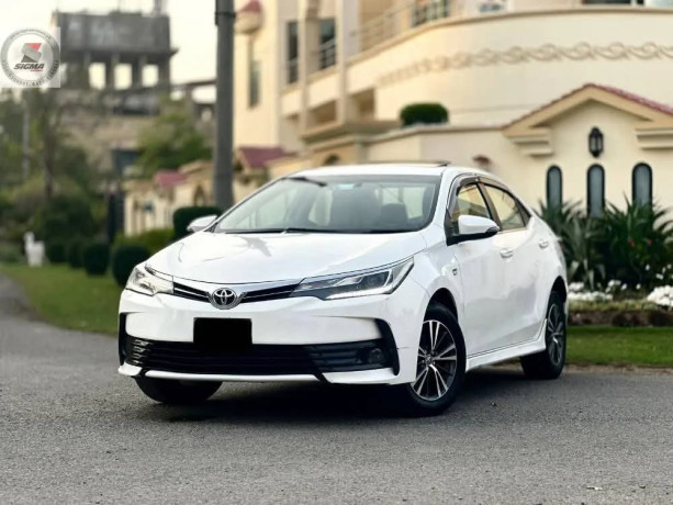 toyota-corolla-altis-x-cvt-i-18-big-1