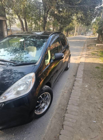 honda-fit-15-executive-big-3
