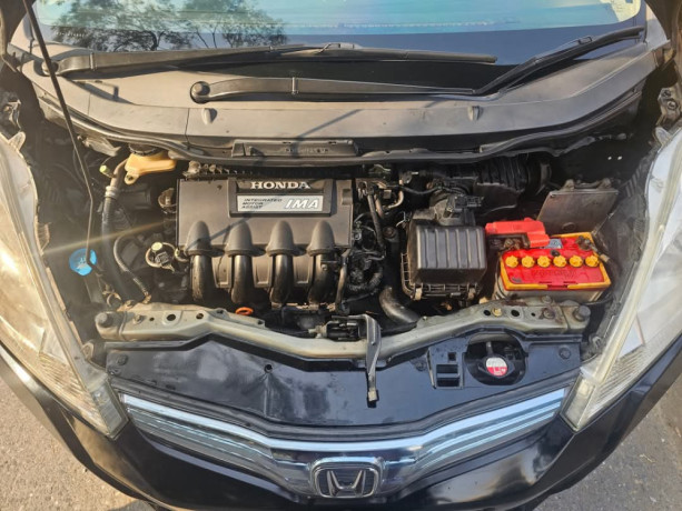 honda-fit-15-executive-big-1