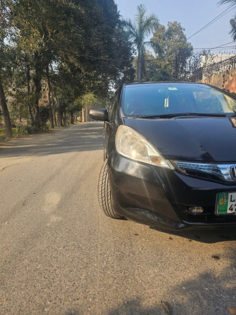 honda-fit-15-executive-big-4