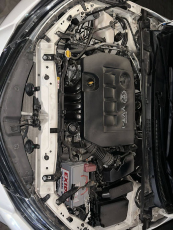 toyota-corolla-altis-x-cvt-i-18-big-5