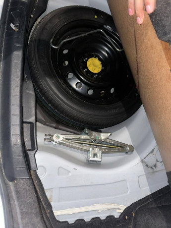 toyota-corolla-altis-x-cvt-i-18-big-8