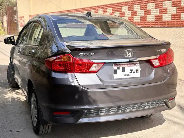 honda-city-cvt-2022-1500cc-automatic-big-2