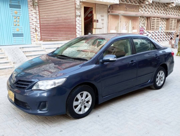 toyota-corolla-altis-x-cvt-i-18-big-5