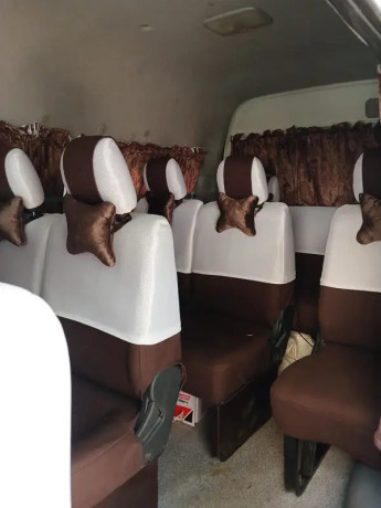 toyota-hiace-20092015-big-6