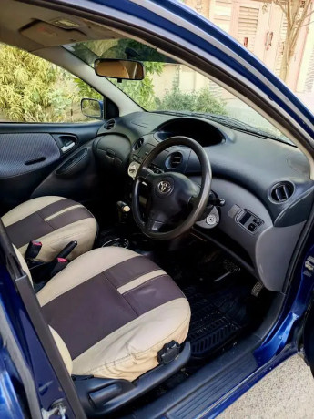 toyota-vitz-2003-big-7