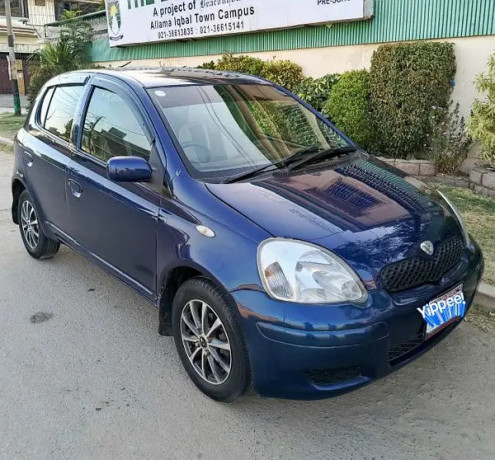 toyota-vitz-2003-big-1