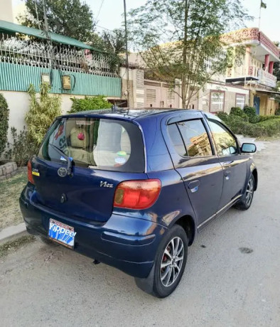 toyota-vitz-2003-big-4