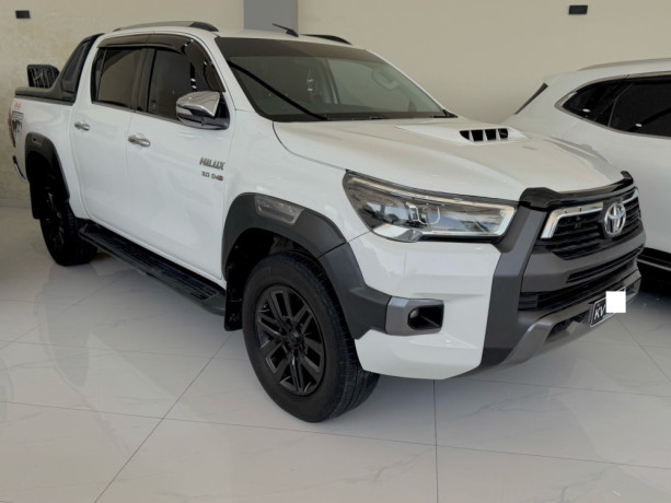 toyota-hilux-revo-g-automatic-28-big-0