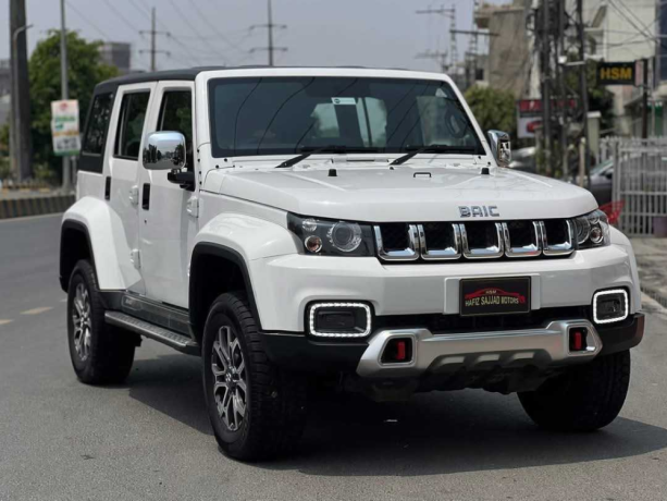 baic-bj40-plus-honorable-edition-big-1