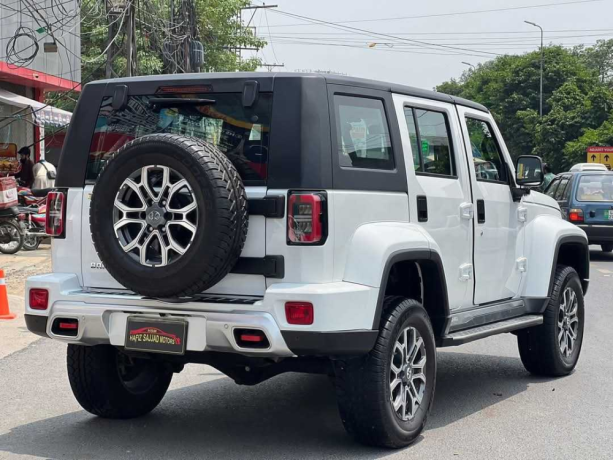 baic-bj40-plus-honorable-edition-big-2