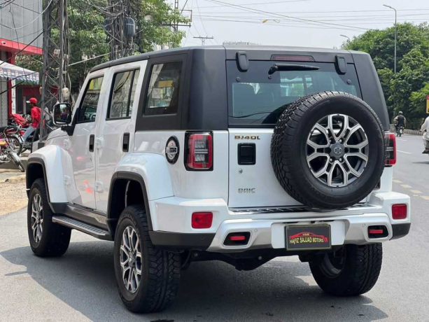 baic-bj40-plus-honorable-edition-big-3