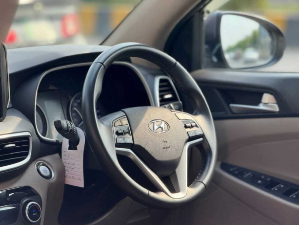 hyundai-tucson-hybrid-signature-big-5