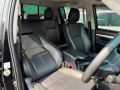 toyota-hilux-revo-v-automatic-28-small-7