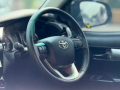 toyota-hilux-revo-v-automatic-28-small-5