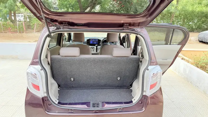 toyota-pixis-epoch-2014-big-9