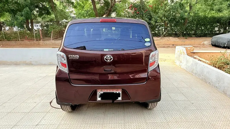 toyota-pixis-epoch-2014-big-3