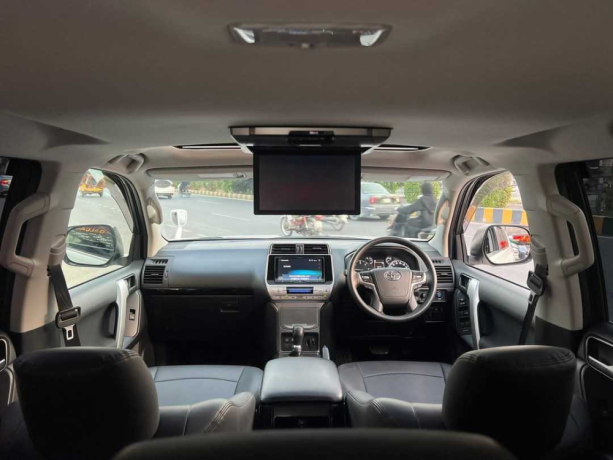 toyota-prado-vx-28l-d-big-4