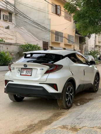 toyota-c-hr-g-led-hybrid-model-201620-big-4