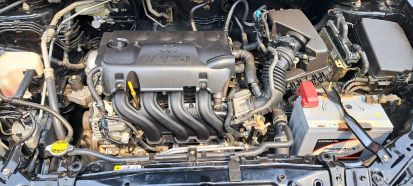 toyota-corolla-gli-13-vvti-automatic-big-7