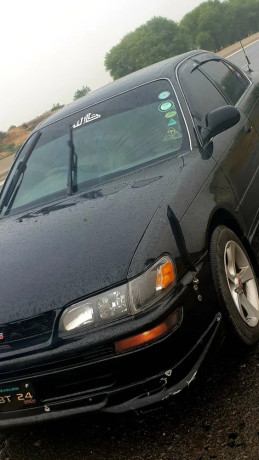 toyota-indus-corola-1998-big-0